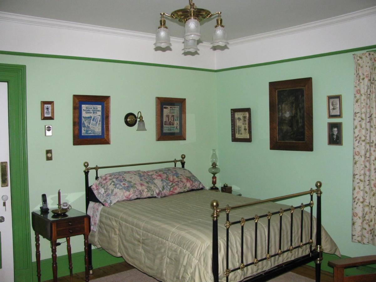 Gower Manor Historic Bed & Breakfast St. John's Exterior photo